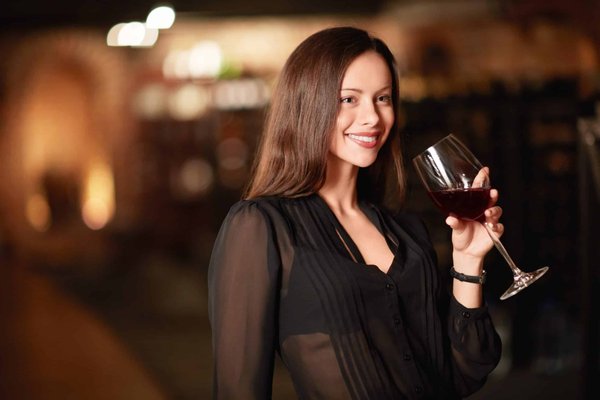 Quelles astuces pour déguster des vins sans participer à des visites payantes dans la vallée du Douro ?